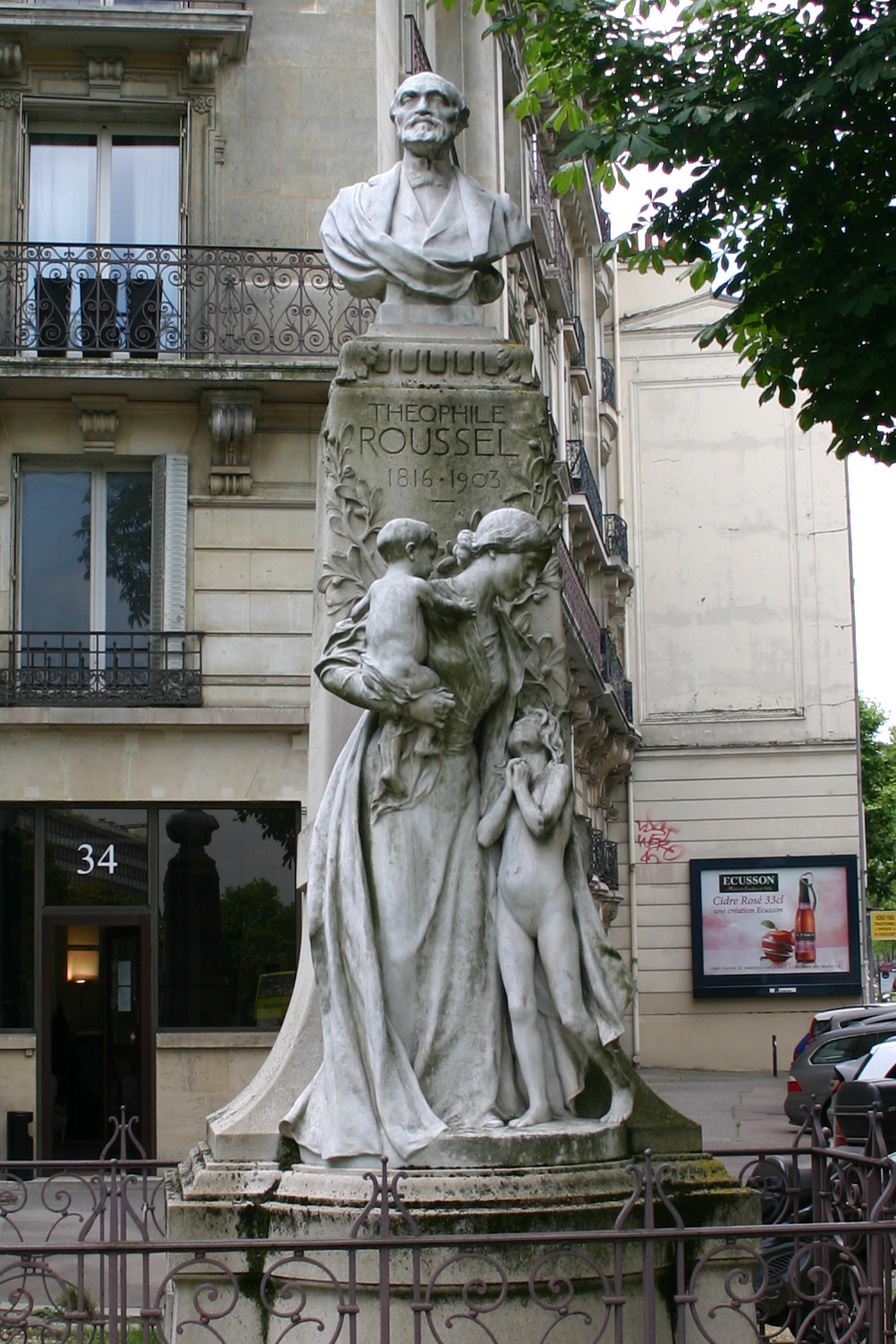 Théophile Roussel's monument, Paris (2).JPG